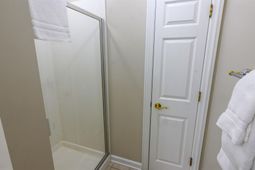 8500 Margate Circle photo 4