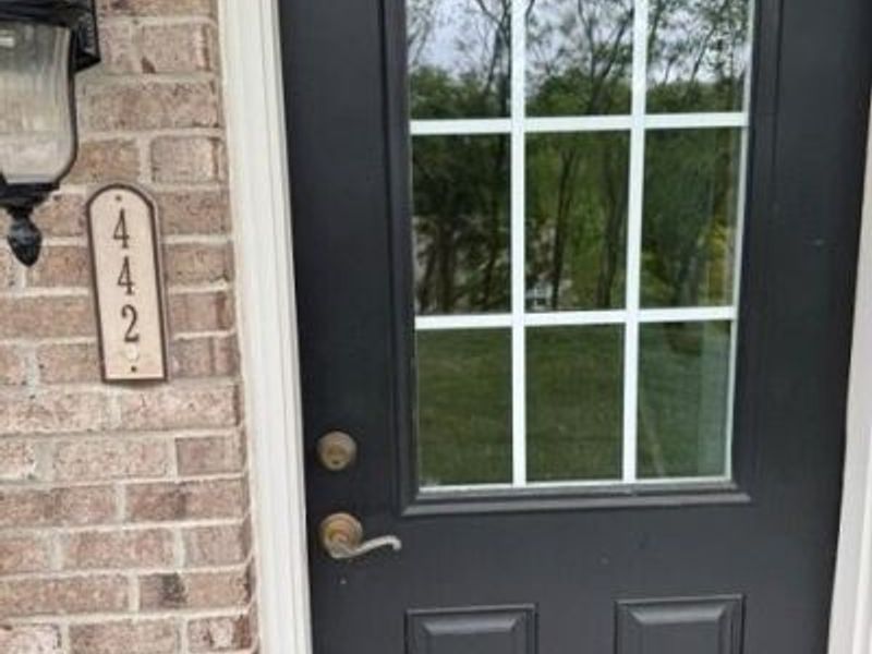 442 Breezewood Court, Ludlow, KY 41016 Photo 2
