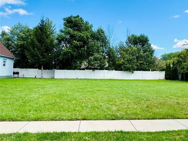 137 Kosciuszko Street , Buffalo, NY 14212