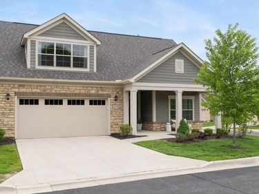 6475 Trinity Knoll Landing, Delaware, OH 43015