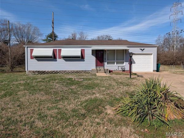 750 Kelvin Drive , Bellefontaine Nghbrs, MO 63137