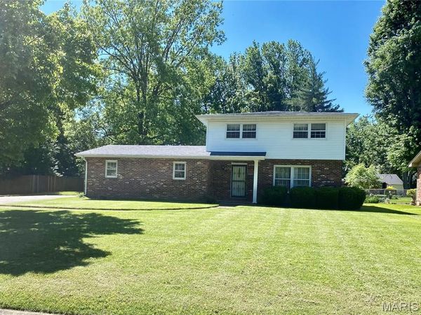 303 Kramer Drive , Sikeston, MO 63801