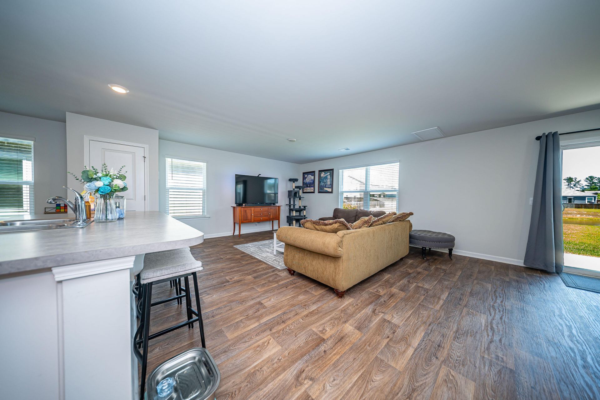 212 Coral Sunset Way Photo 11