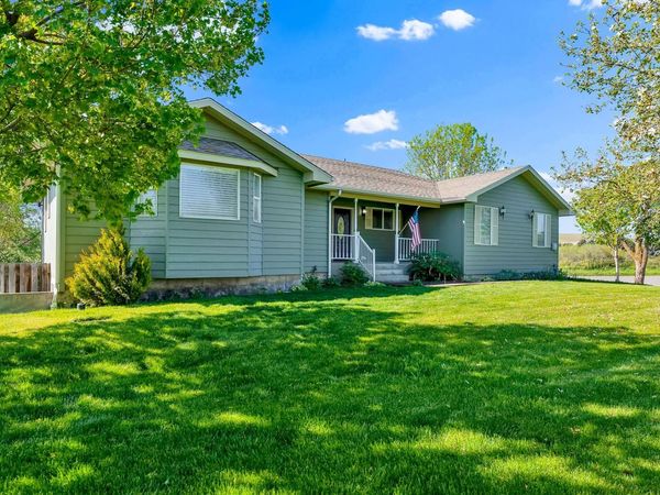 601 Tomeo Ct, St John, WA 99171
