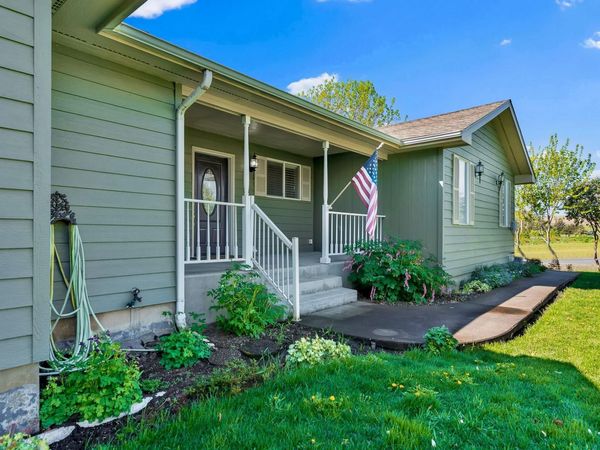 601 Tomeo Ct, St John, WA 99171