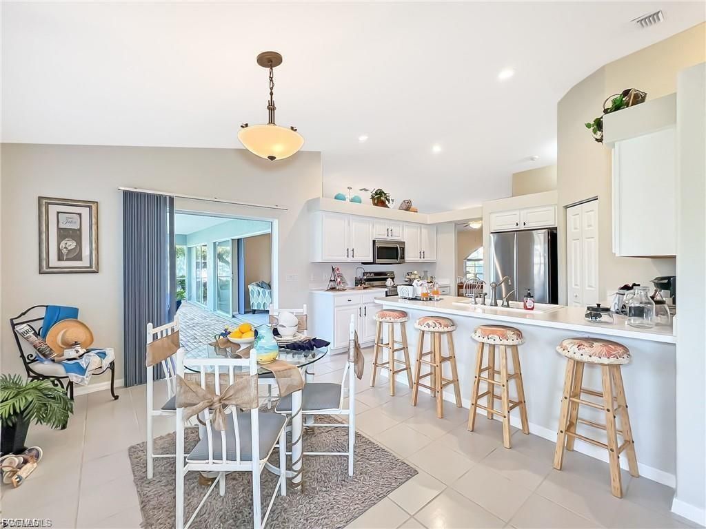7631 Woodland Bend Cir , Fort Myers, FL 33912 Photo