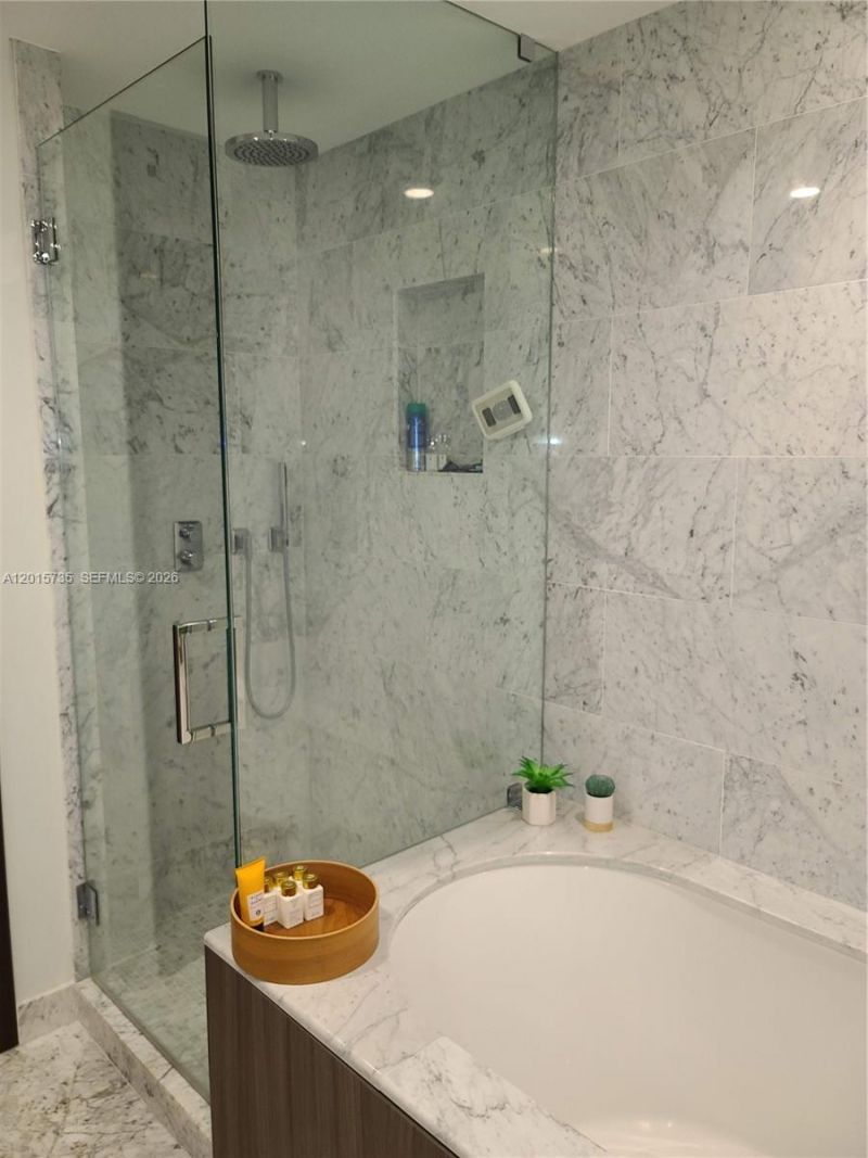 1000 Brickell Plz , Unit 3510, Miami, FL 33131 Photo