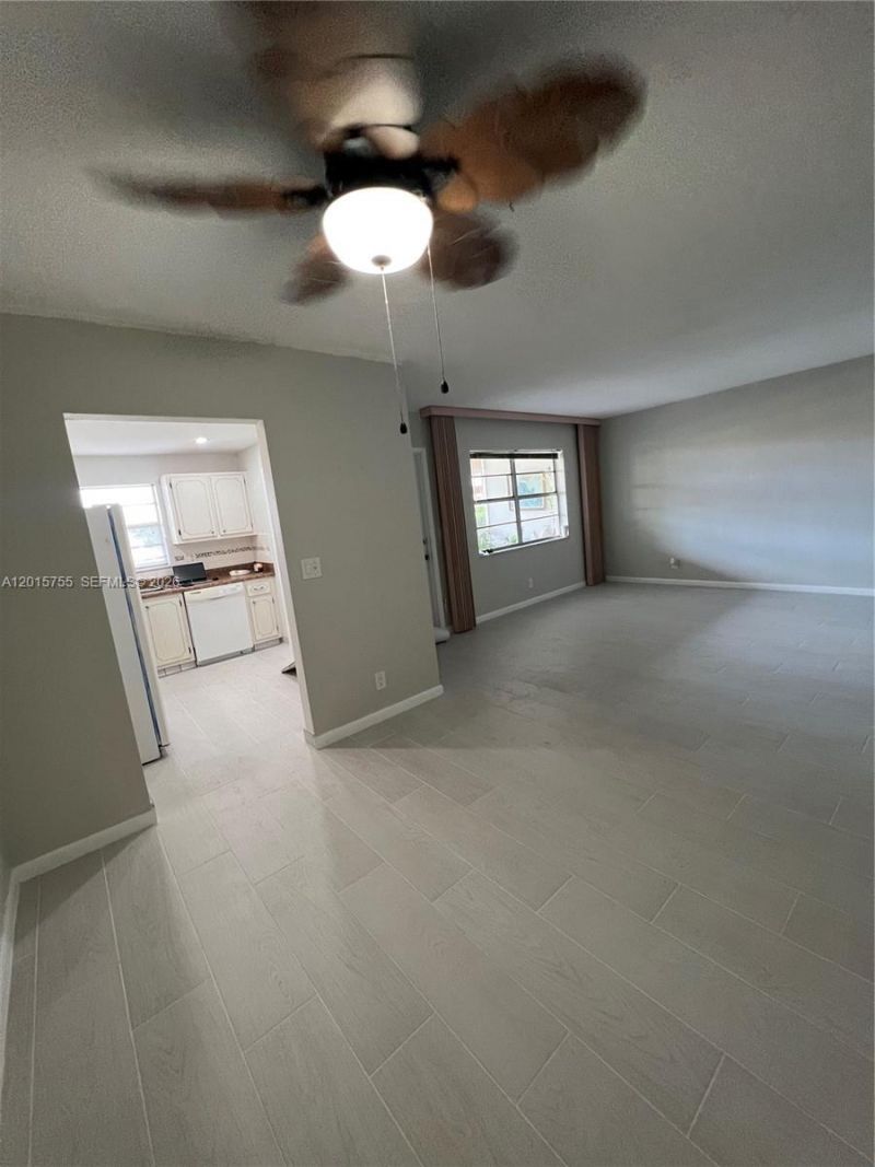 501 Blue Heron Dr, Unit 112-A, Hallandale Beach, FL 33009 Photo