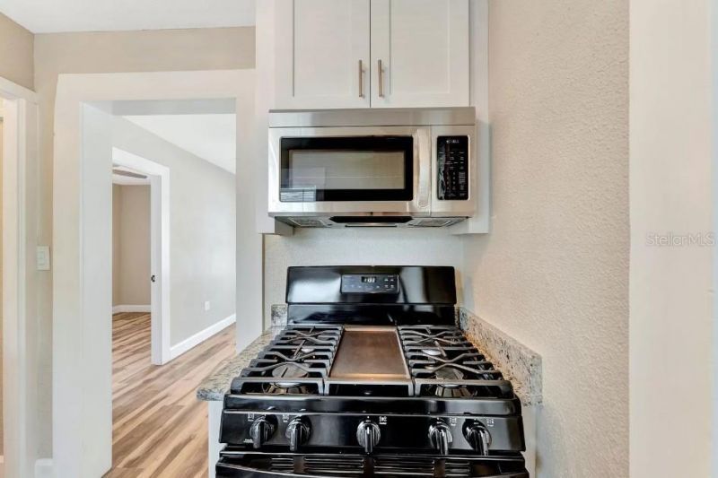 828 22nd Avenue N, Unit 1/2, Saint Petersburg, FL 33704 Photo