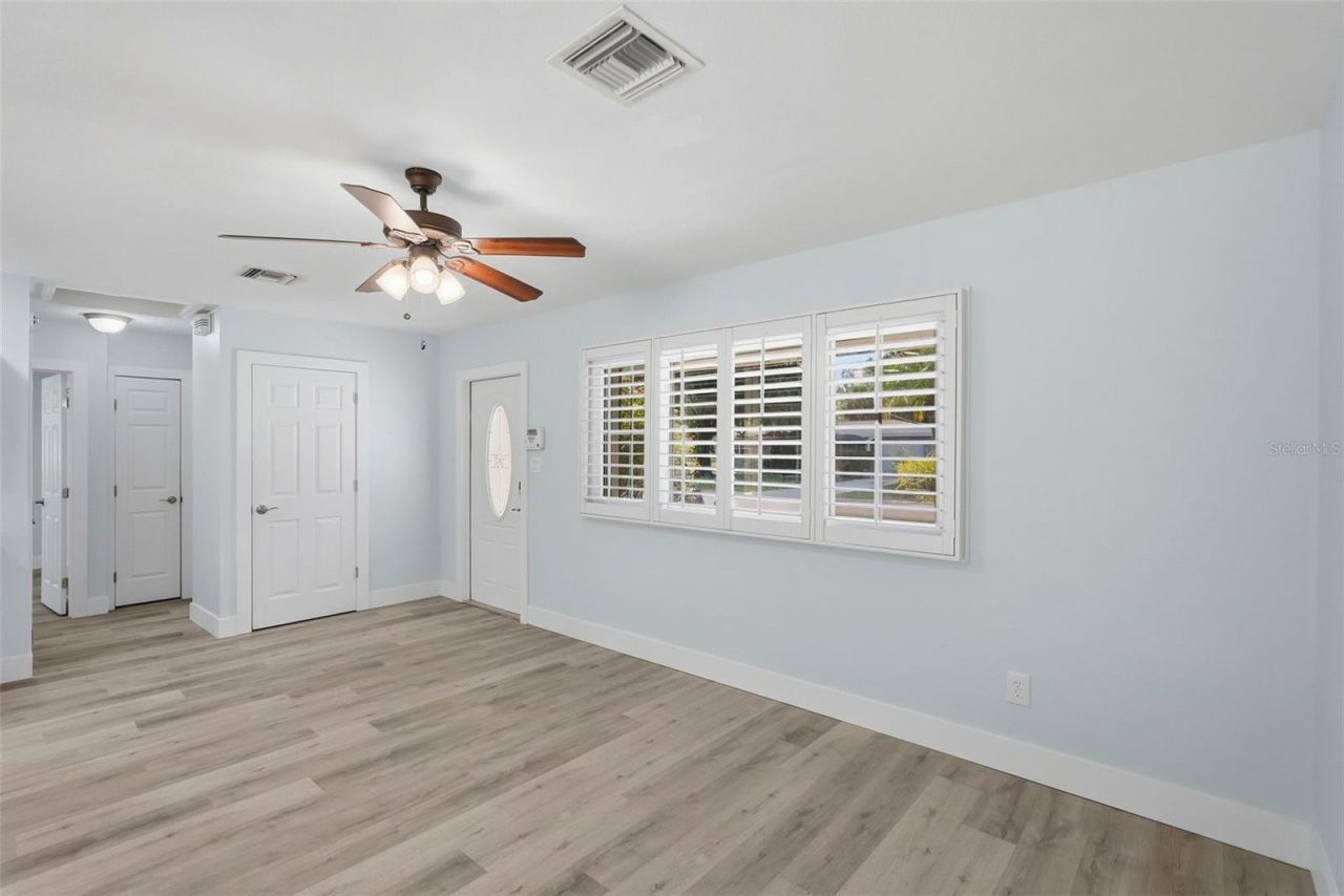 5654 Kiwanis Place Ne, Saint Petersburg, FL 33703 Photo