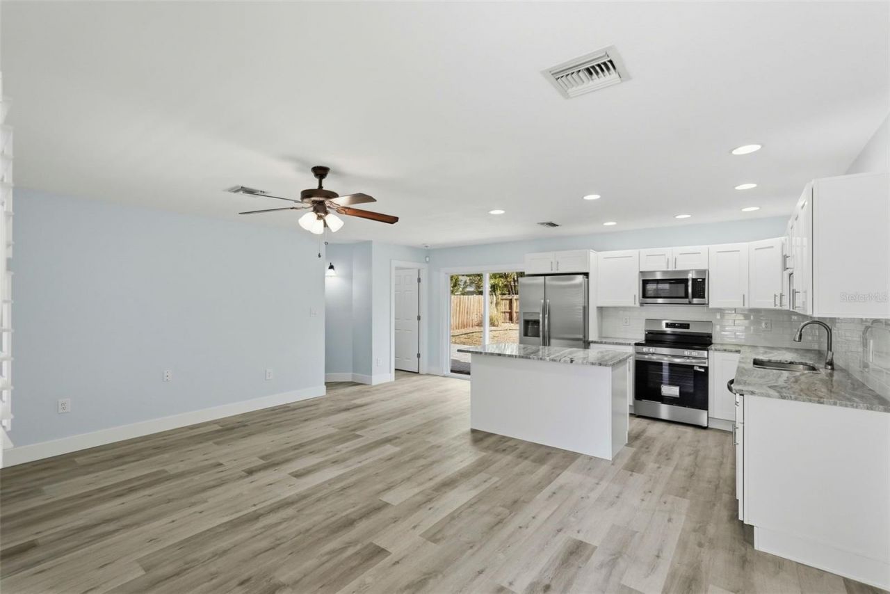 5654 Kiwanis Place Ne, Saint Petersburg, FL 33703 Photo