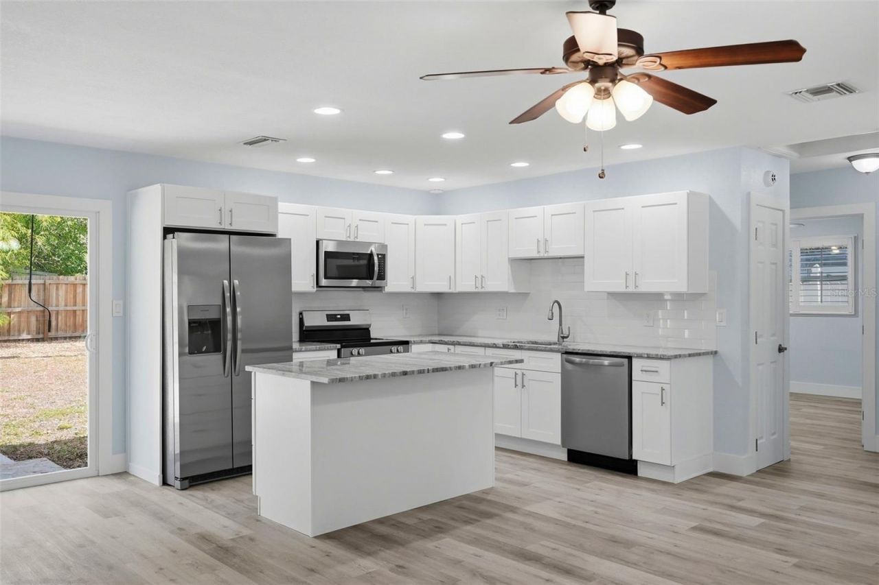5654 Kiwanis Place Ne, Saint Petersburg, FL 33703 Photo