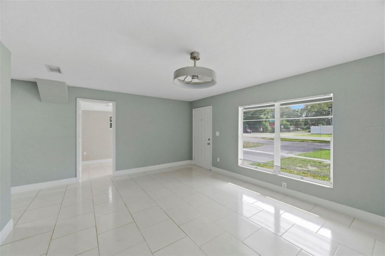 10220 N 23rd Street, Tampa, FL 33612 Photo