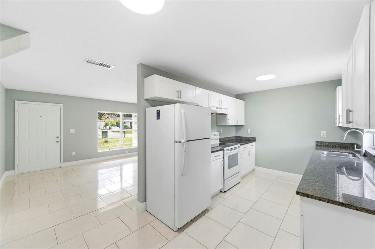 10220 N 23rd Street, Tampa, FL 33612 Photo