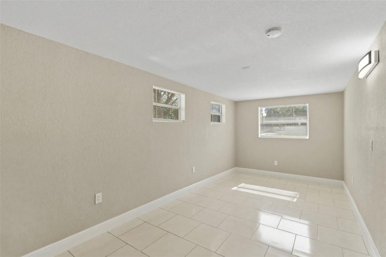 10220 N 23rd Street, Tampa, FL 33612 Photo