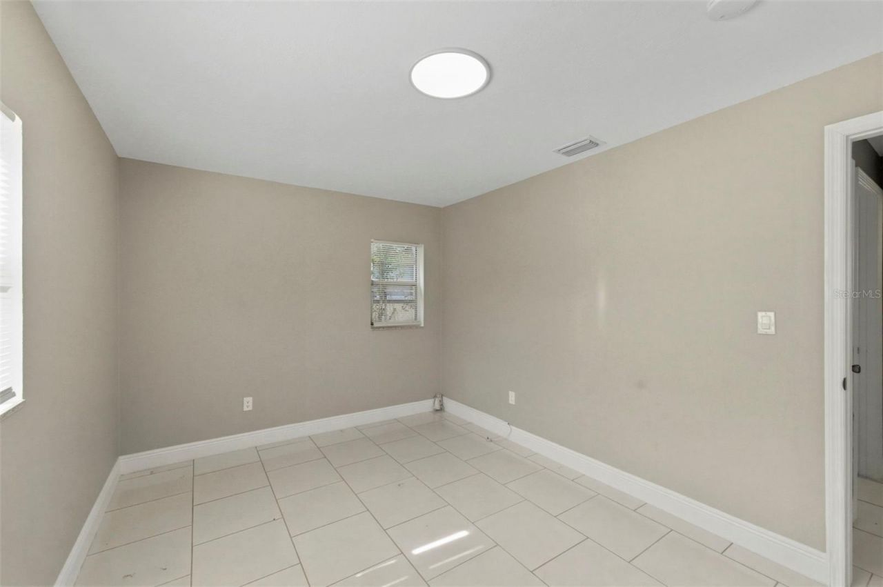 10220 N 23rd Street, Tampa, FL 33612 Photo