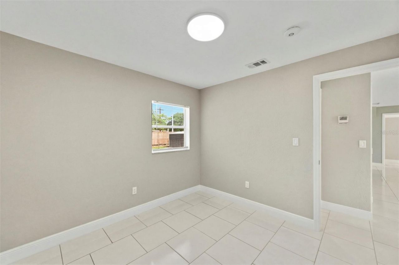 10220 N 23rd Street, Tampa, FL 33612 Photo