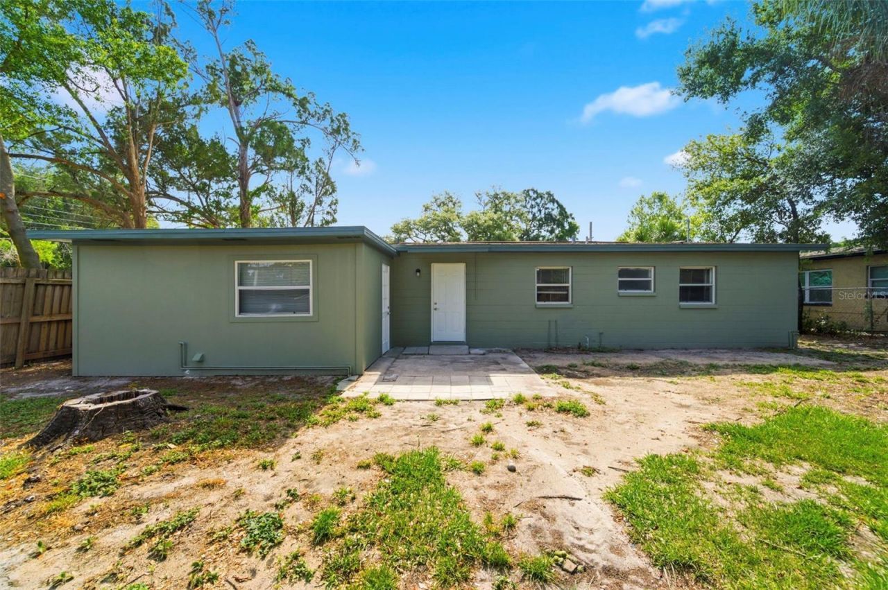 10220 N 23rd Street, Tampa, FL 33612 Photo