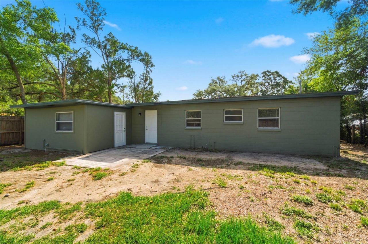 10220 N 23rd Street, Tampa, FL 33612 Photo
