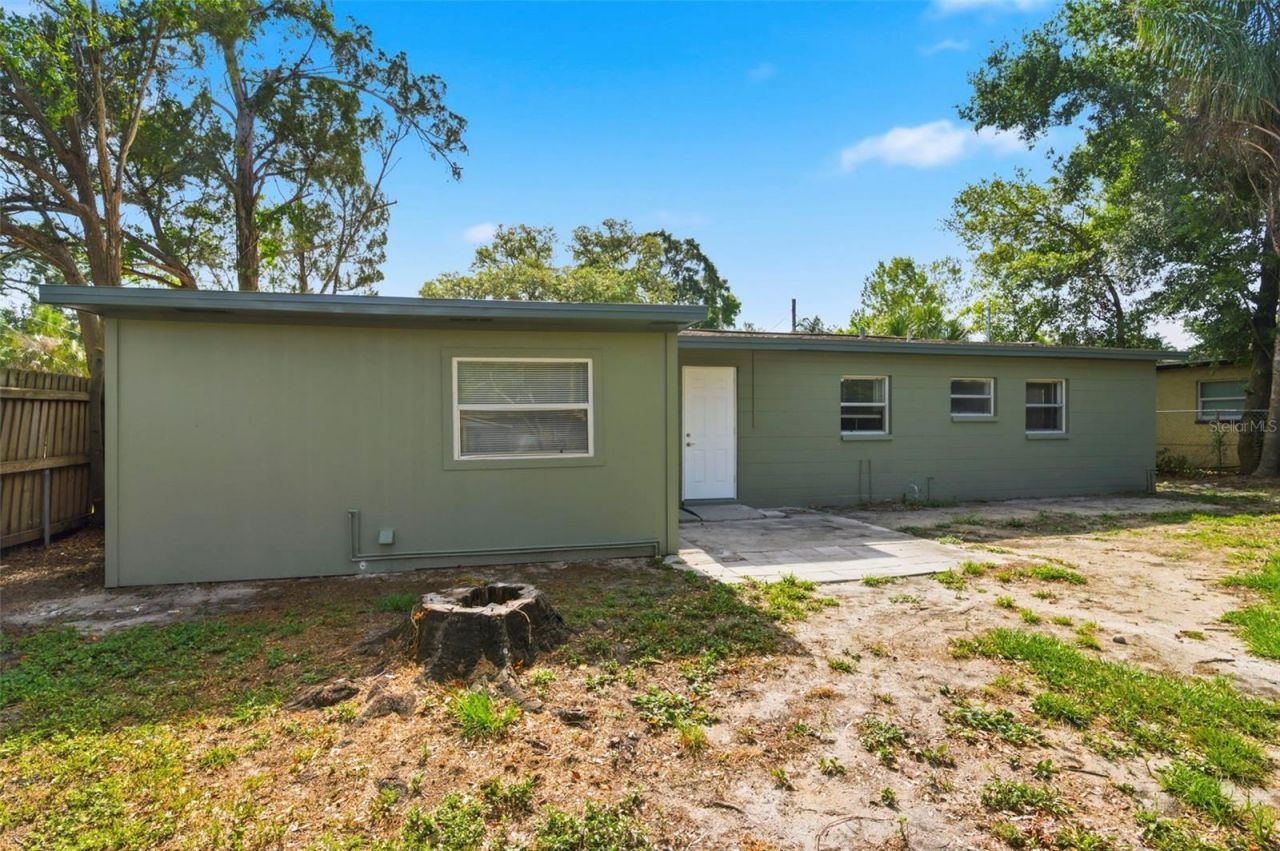 10220 N 23rd Street, Tampa, FL 33612 Photo