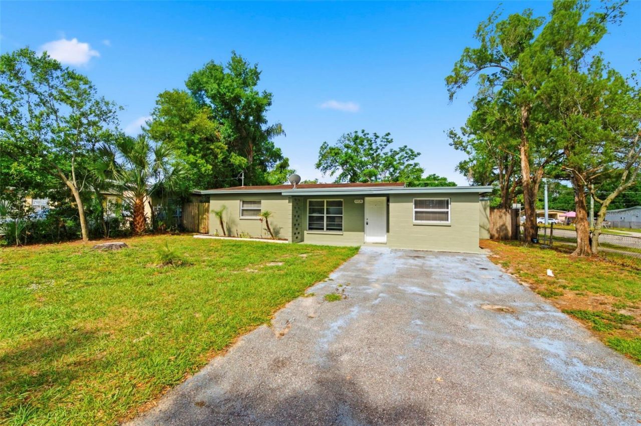 10220 N 23rd Street, Tampa, FL 33612 Photo