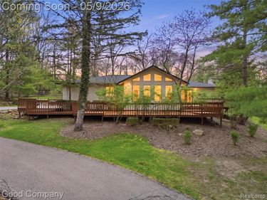6733 Bloomfield Lane, West Bloomfield Twp, MI 48322