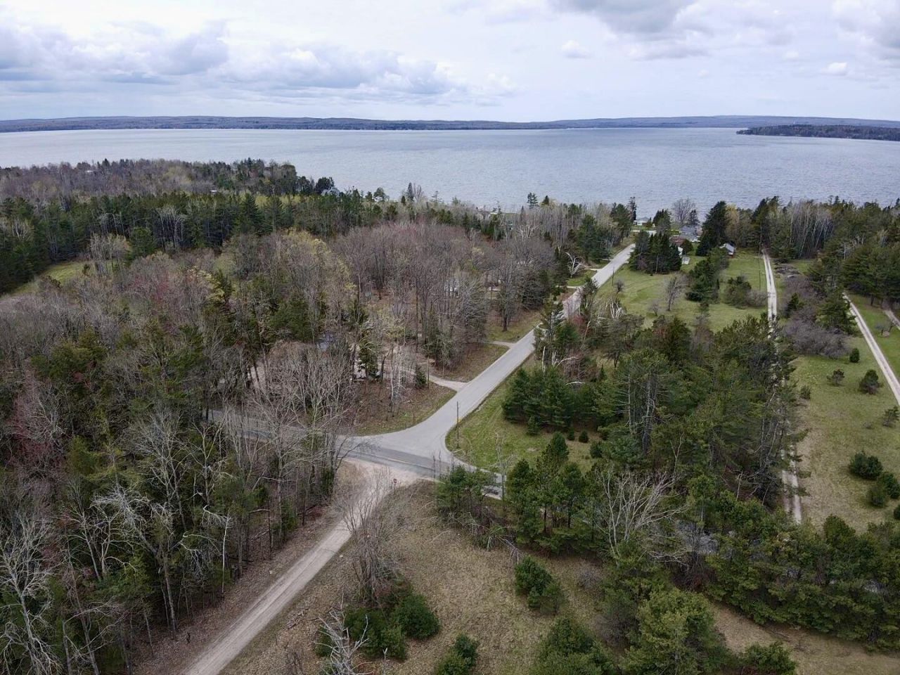 Par 1 Needles Road, Indian River, MI 49749 Main Photo