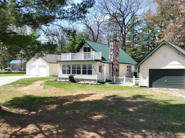 117 Vienna Court, Houghton Lake, MI 48629