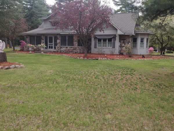 2241 N Saint Helen Road, St. Helen, MI 48656
