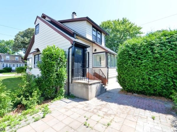 244 Van Winkle Ave, Hawthorne, NJ 07506