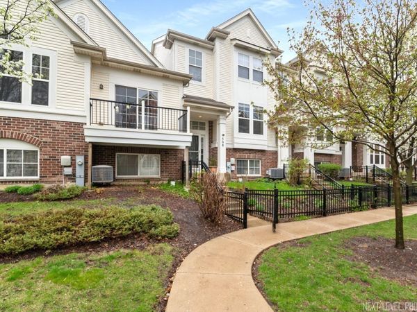508 Grosvenor Lane , Aurora, IL 60504