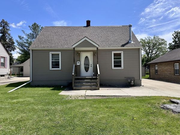 1308 11th Avenue , Sterling, IL 61081