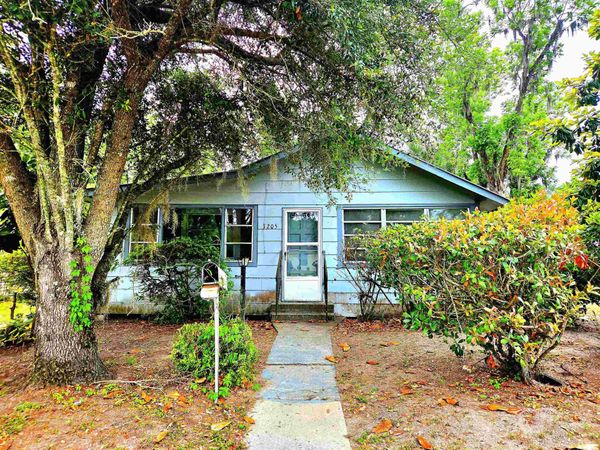 1205 E GREEN Street , Perry, FL 32347