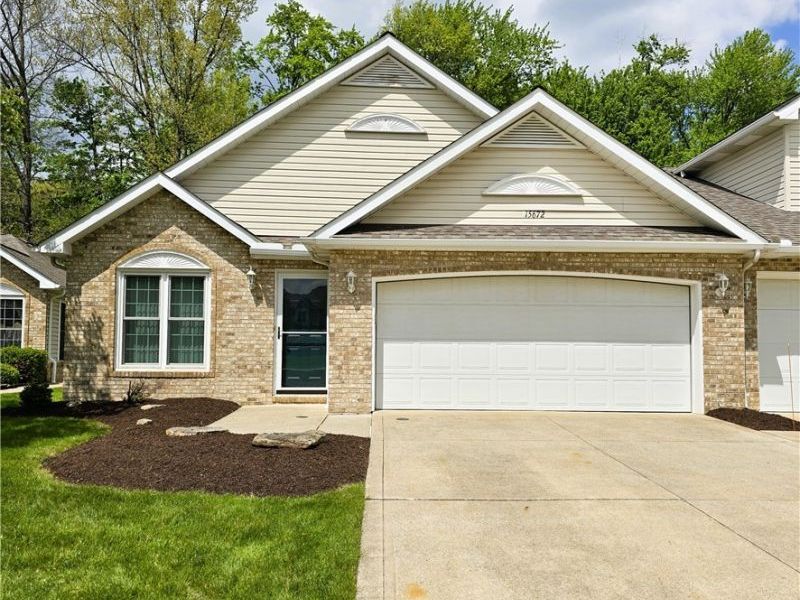 15672 Roxboro Drive , Middleburg Heights, OH 44130 Photo 1