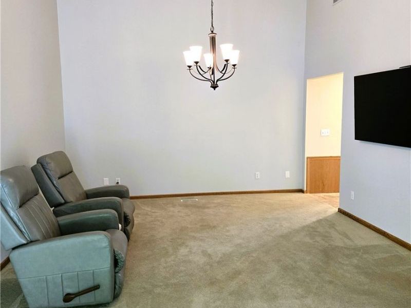 15672 Roxboro Drive , Middleburg Heights, OH 44130 Photo 7