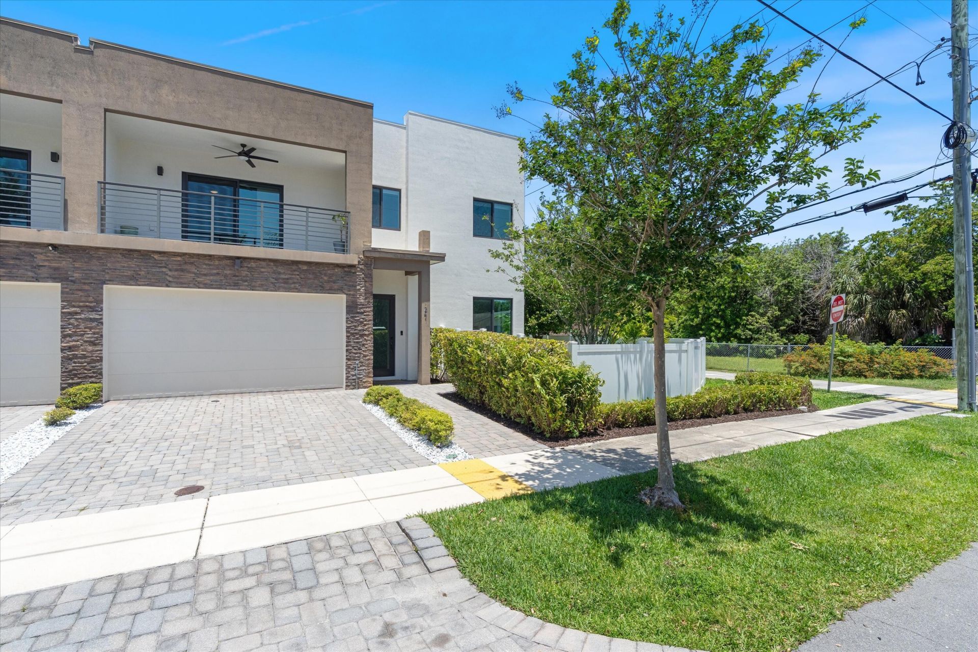 341 SW 16th Court, Fort Lauderdale, FL 33315 Photo