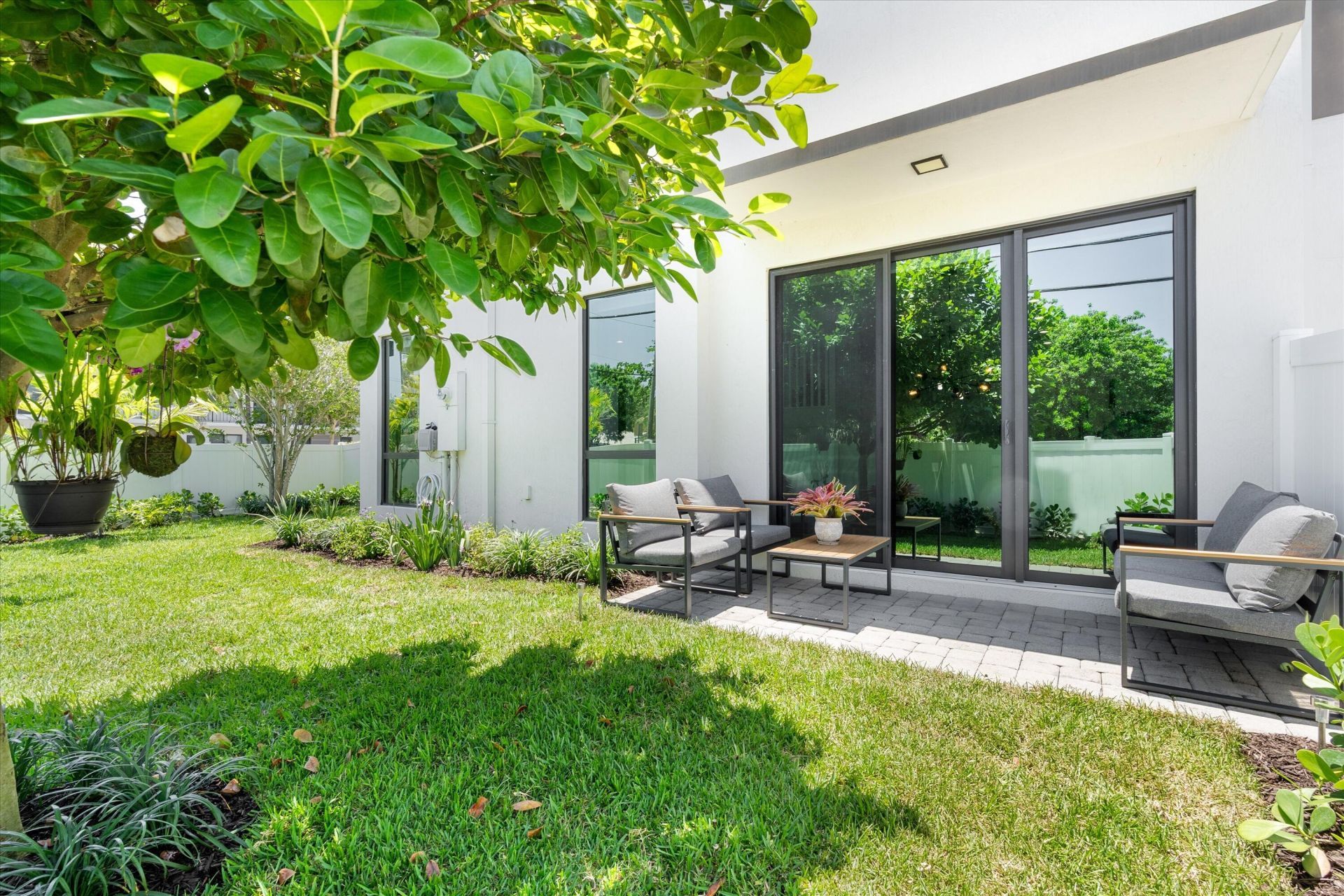 341 SW 16th Court, Fort Lauderdale, FL 33315 Photo