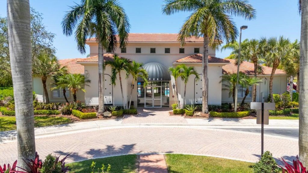 1324 Beacon Circle, Wellington, FL 33414 Photo