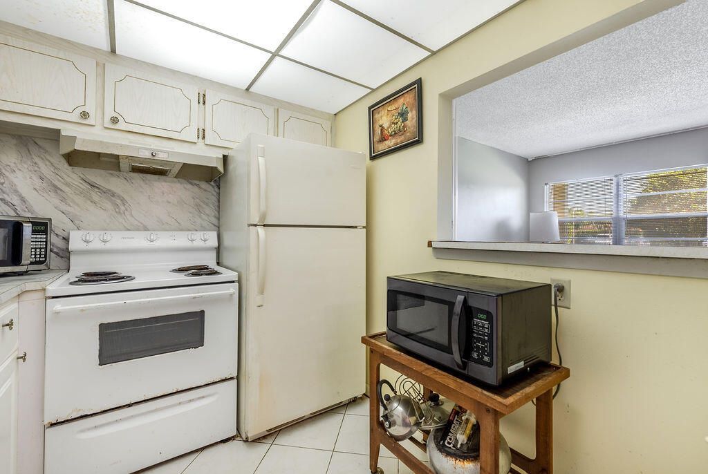 301 Preston H, Unit 301, Boca Raton, FL 33434 Photo