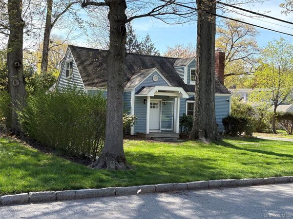 15 Homewood Road , Hartsdale, NY 10530