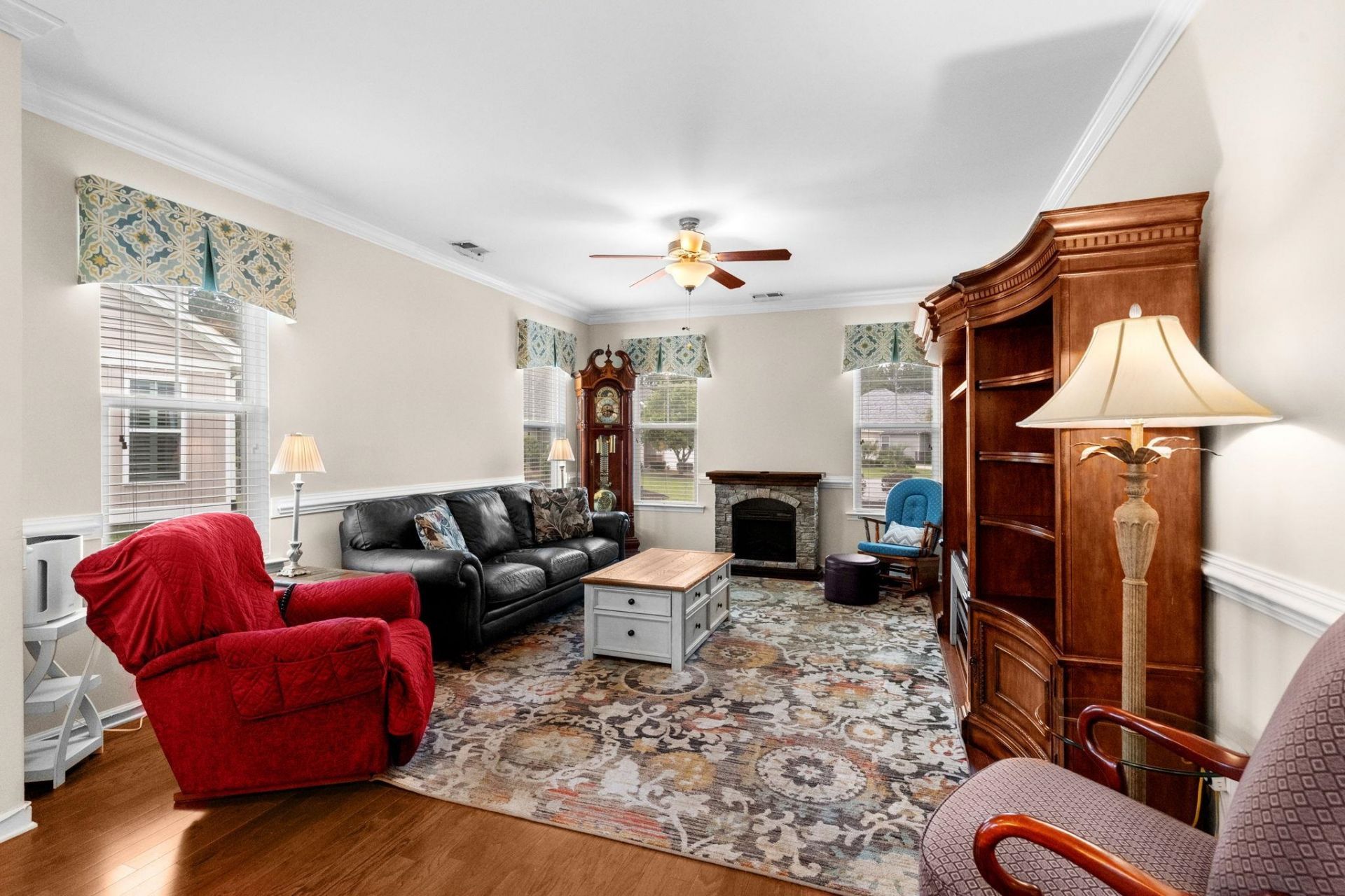 710 Pickering Dr. Photo 11