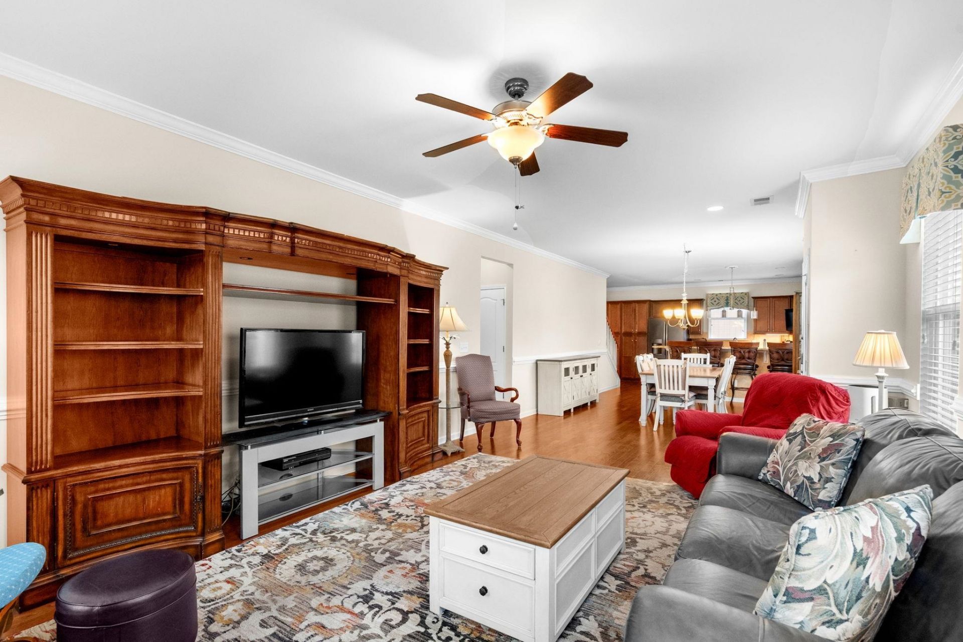 710 Pickering Dr. Photo 13