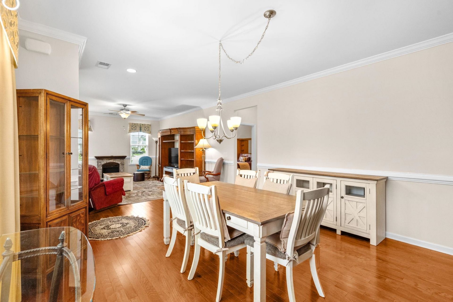 710 Pickering Dr. Photo 17