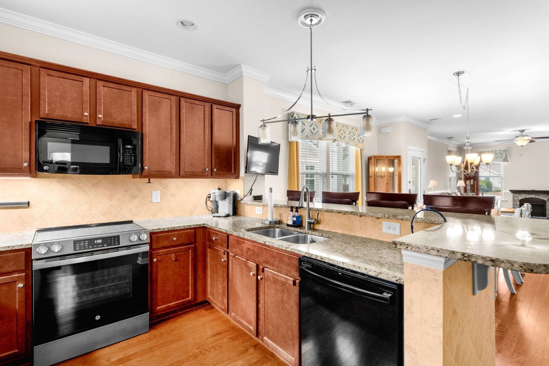 710 Pickering Dr. Photo 19