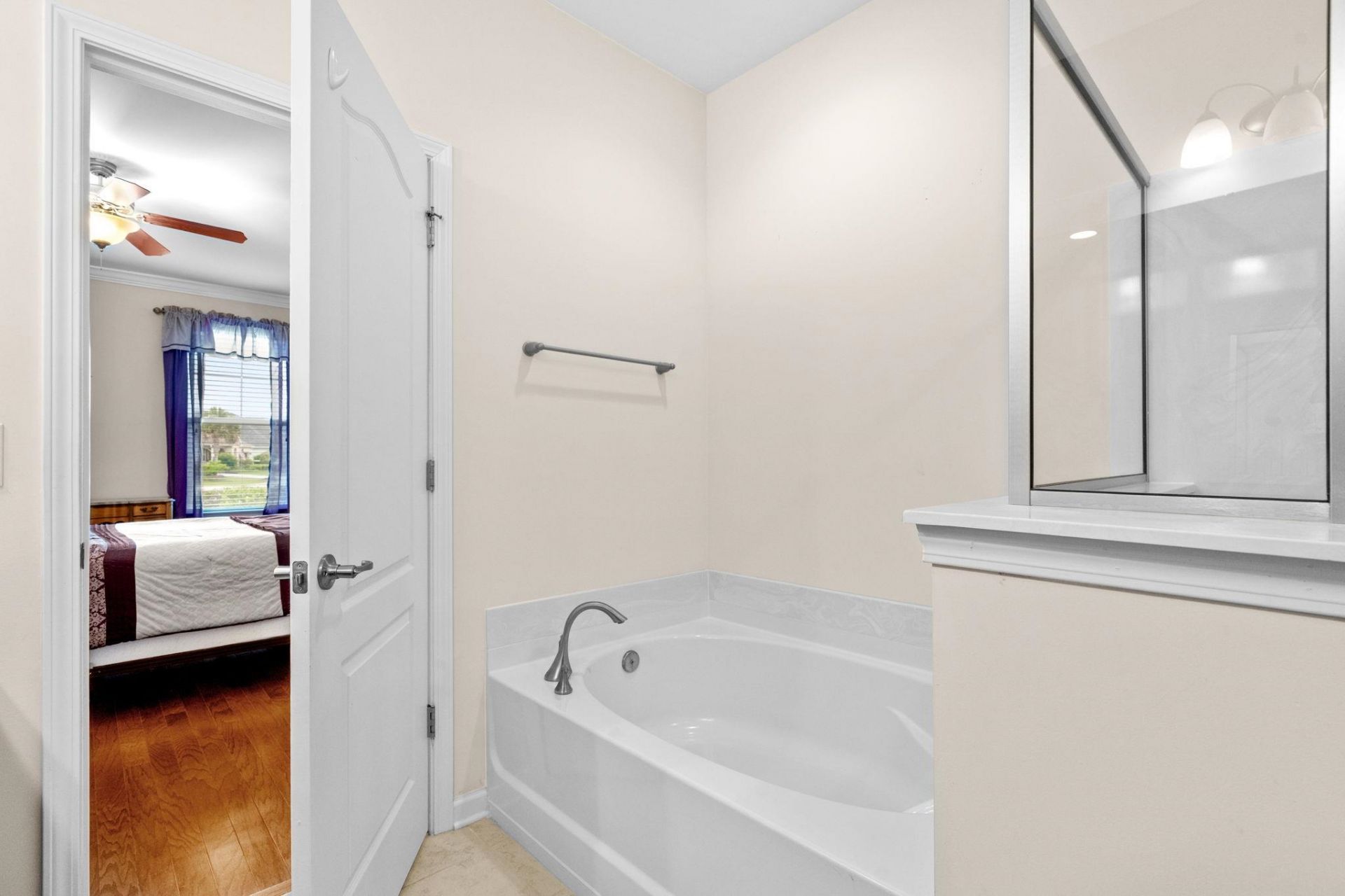 710 Pickering Dr. Photo 34
