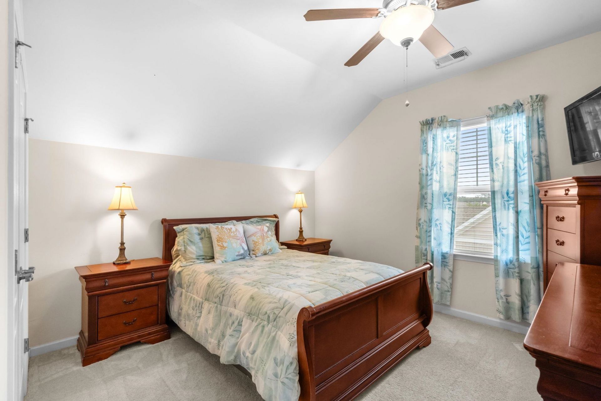 710 Pickering Dr. Photo 40
