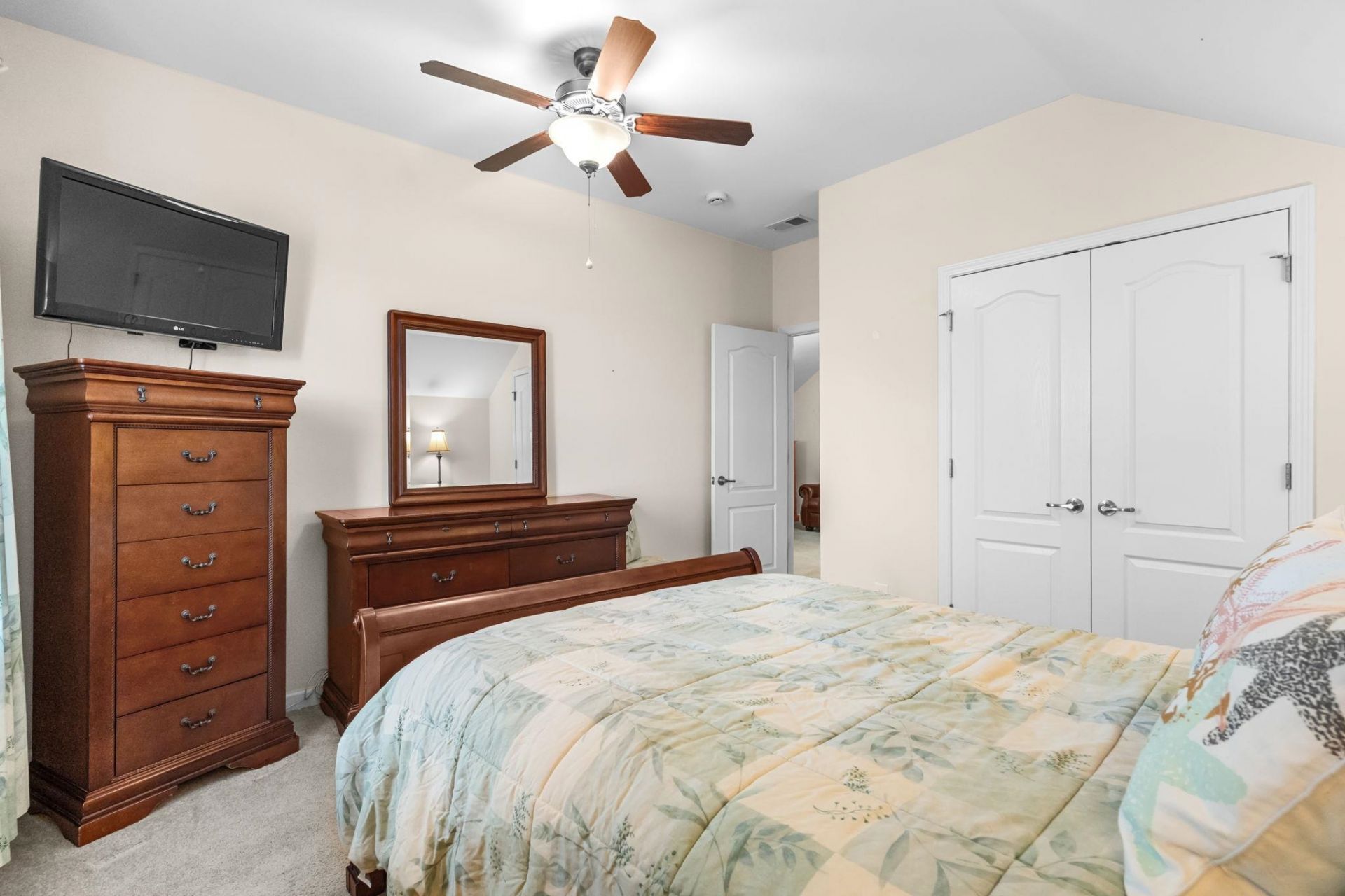 710 Pickering Dr. Photo 41