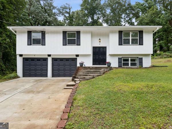 1042 Mountain Woods Court, Stone Mountain, GA 30087