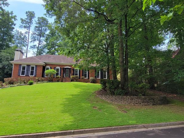 1238 Dunbrooke Lane, Dunwoody, GA 30338