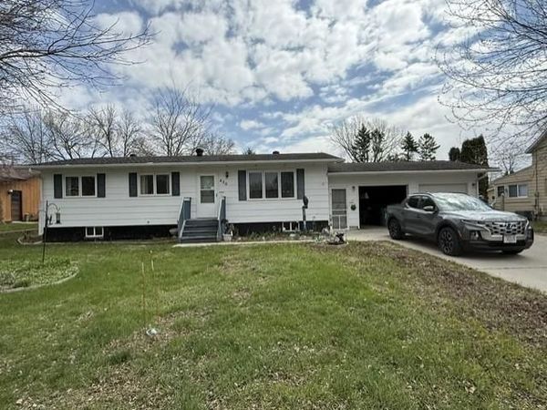 420 12th Street N, Breckenridge, MN 56520